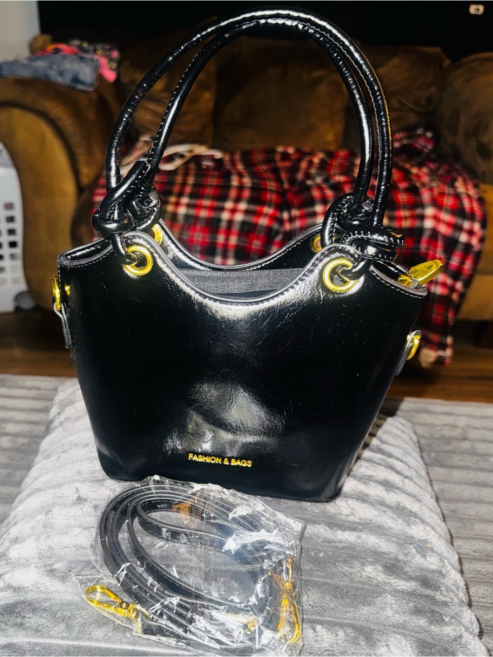 black FASHION & BAGS synthetic leather bucket bag- preloved- great condition